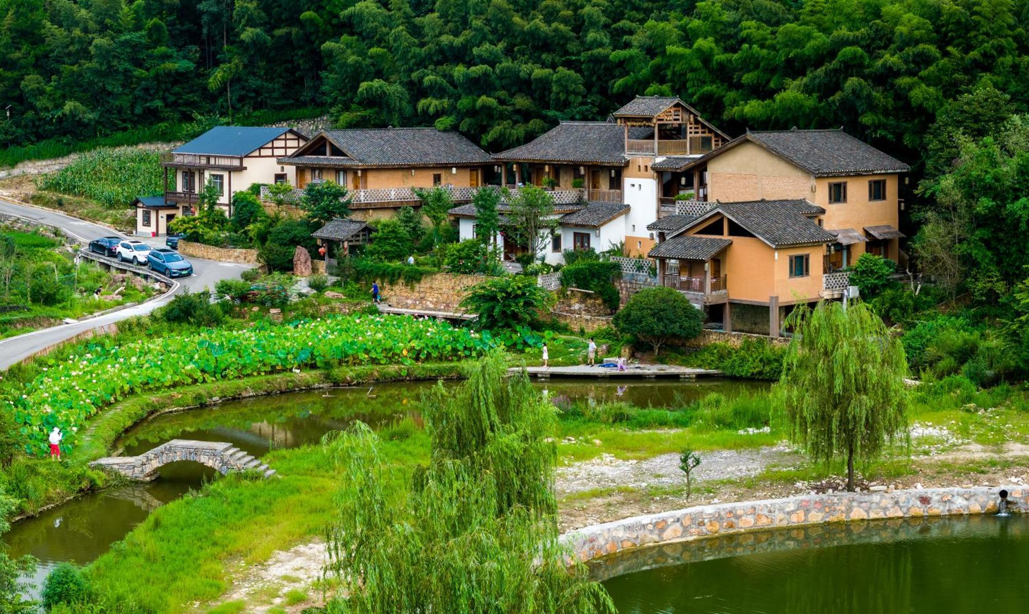 Dayong Antique Feature Resort Zhangjiajie Bagian luar foto