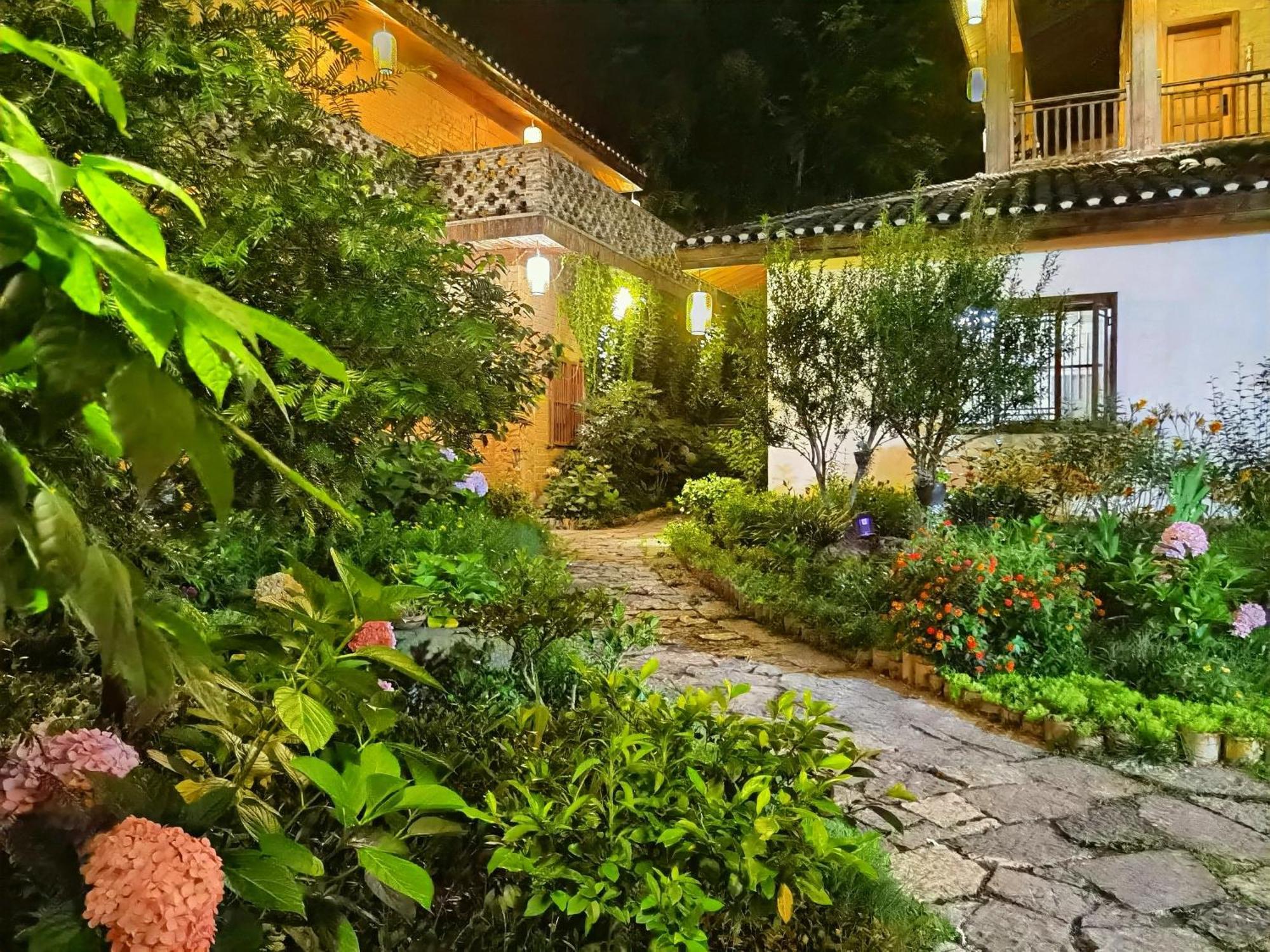 Dayong Antique Feature Resort Zhangjiajie Bagian luar foto