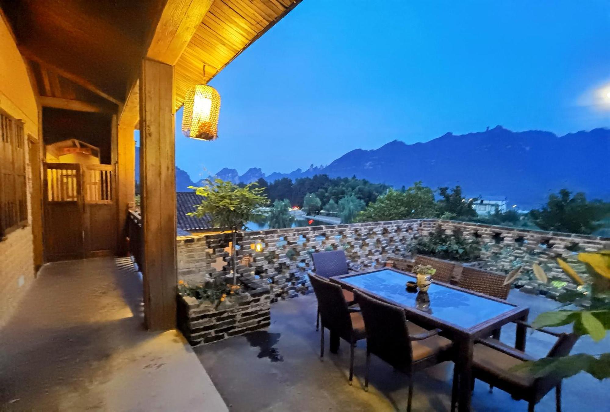 Dayong Antique Feature Resort Zhangjiajie Bagian luar foto