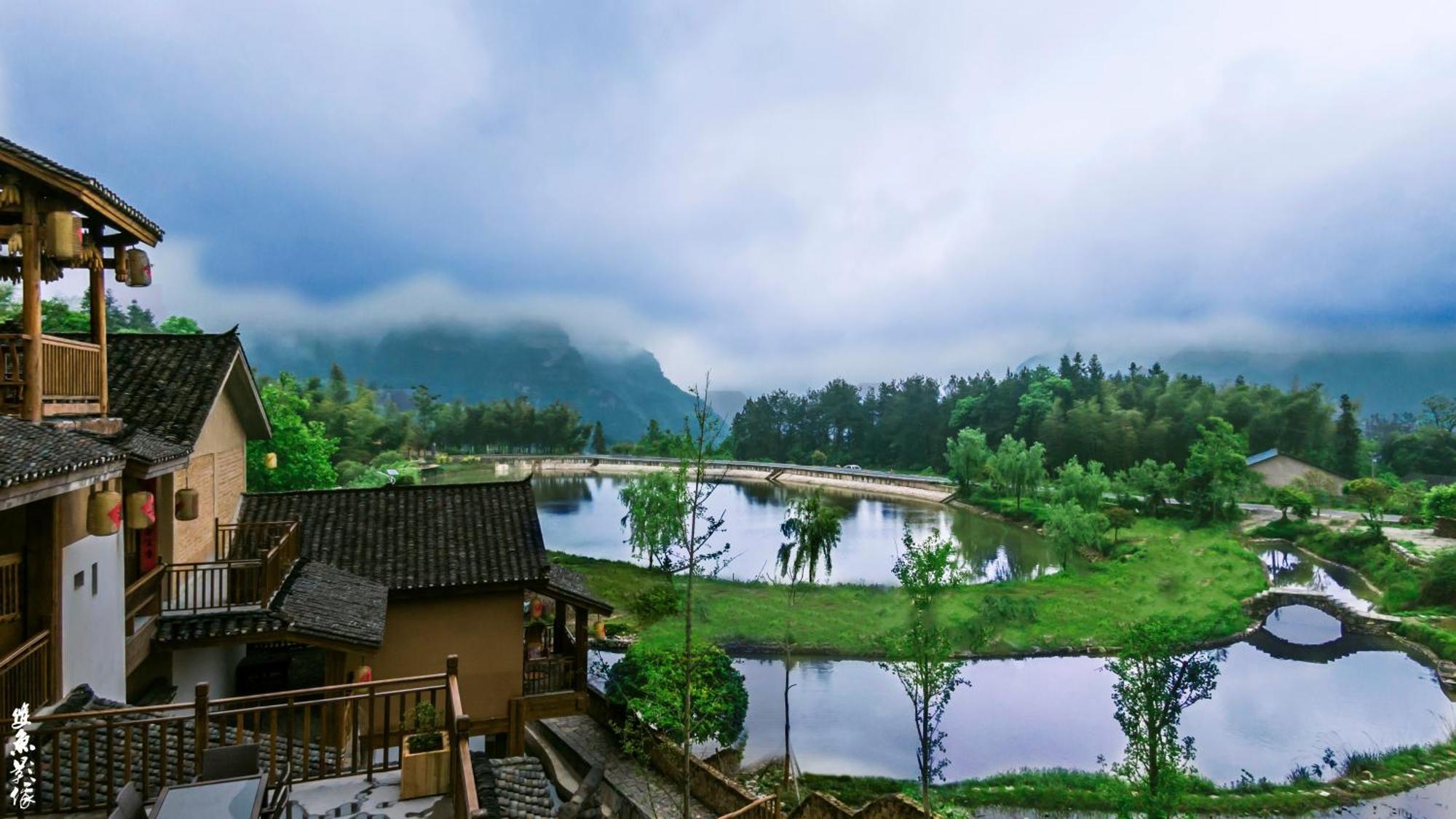 Dayong Antique Feature Resort Zhangjiajie Bagian luar foto